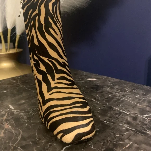 SAM EDELMAN Zebra Print Ankle Boots NWB!!!! - Picture 5 of 9